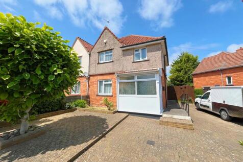 Front shot of property.jpg