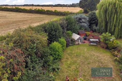 Rear Garden and Views
