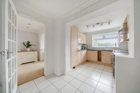 1385000-17-693172...