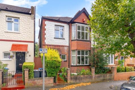 London, SW20 - property photo
