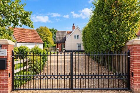 Bramble Cottage G...