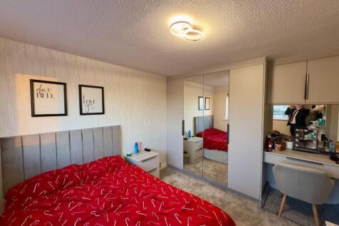 Bedroom 2 Photo 2, Clockhouse Grove, Burnley, 5 Be