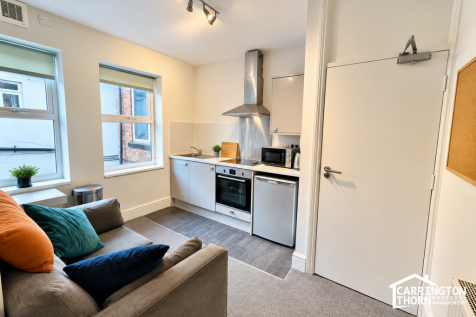 Living: Kitchen