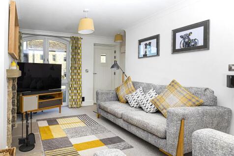 Bramleys Estate Agents - Keepers Way - Farnley Tya