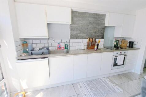 Living Room/Kitchen