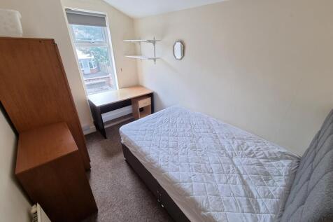 46 Plymouth Place, Leamington Spa photo 5
