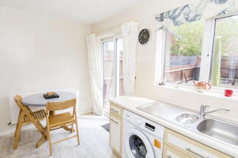 Thatch Meadow Drive, Market Harborough photo 3
