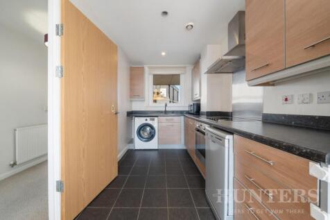 Flat 33, Coppermill Heights N17 9FG-5.jpg