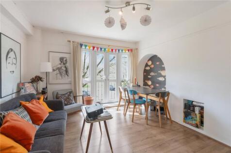 London, SE5 - property photo