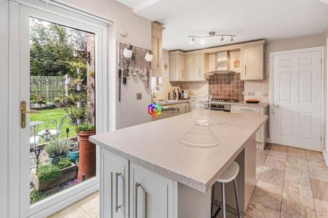 Kitchen / Breakfast Room