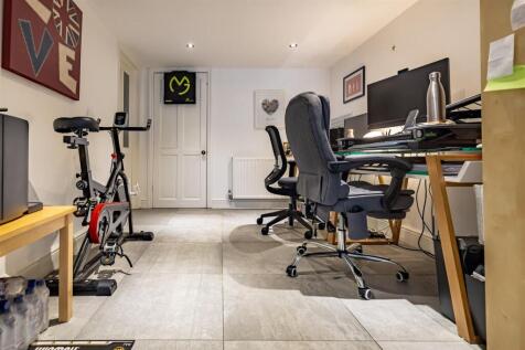 7 Chapel Road    (27).jpg