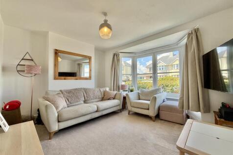 Lounge From Hallway.JPG