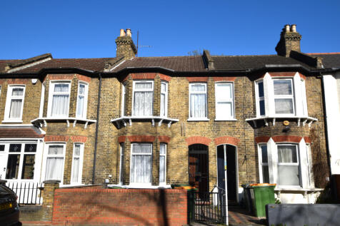 3 bedroom Terraced for rent