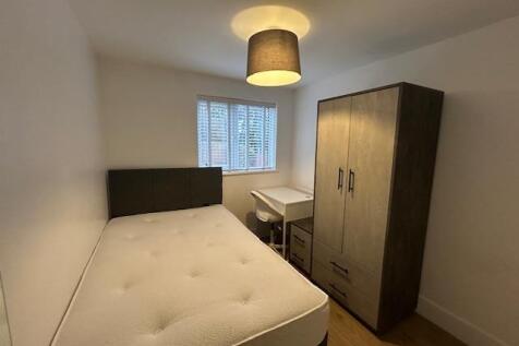 Severn Road room 5b.jpg