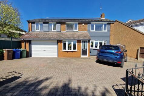4 Bedroom Detached for Sale