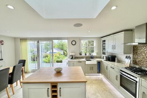 Kitchen / Breakfast Room