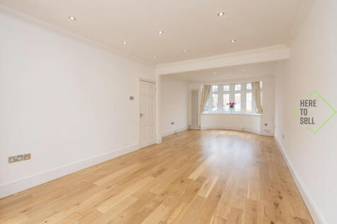 39 Kilvinton Drive, Enfield, EN2 0BE-8