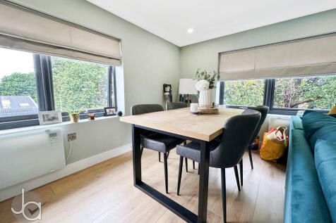 20250821_14305006...