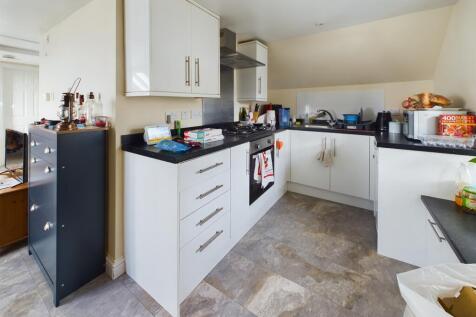 CAM03481G0-PR0081-STILL017