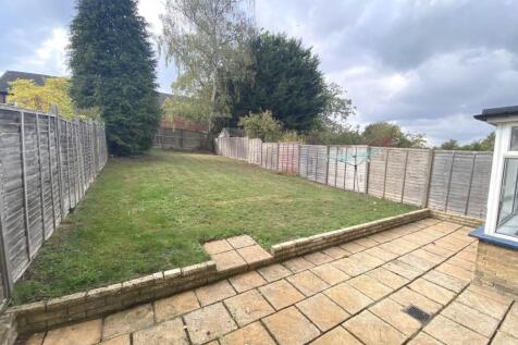 Queens Way, Shenley photo 5