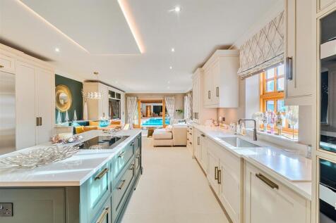 Lounge Dining Kitchen