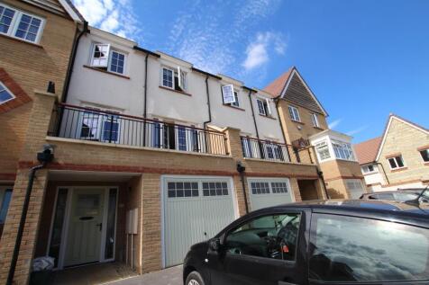6-bed terraced on Great Clover Leaze - Cheswick Village, £4,740/mo