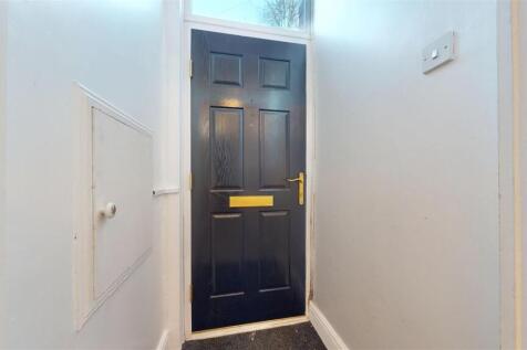 Windleshaw Road Vestibule