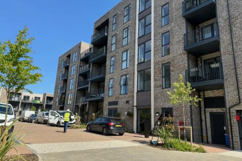 Newly Built Large 2 Bedroom Flat