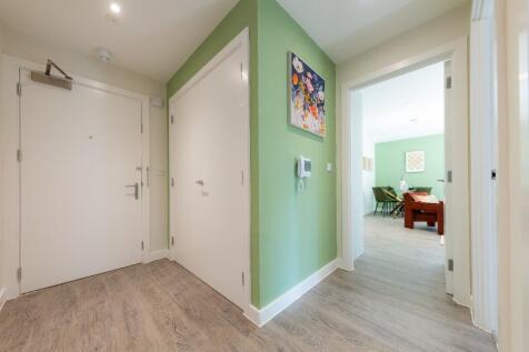 2 bed, 0 bath Flat in London - Photo 12
