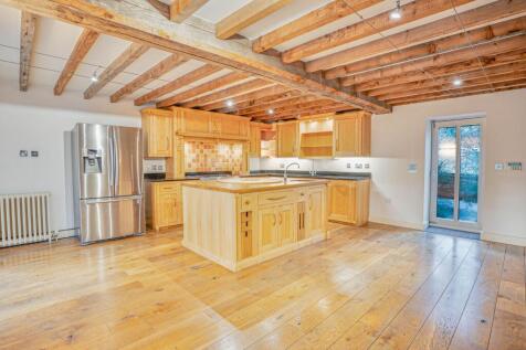 Kitchen/Breakfast Area