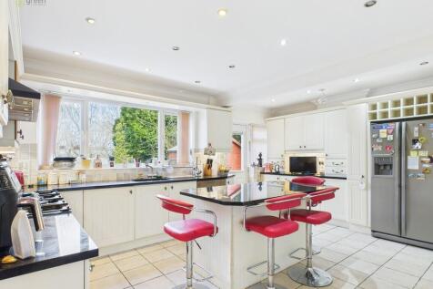 CAM03830G0-PR0127...