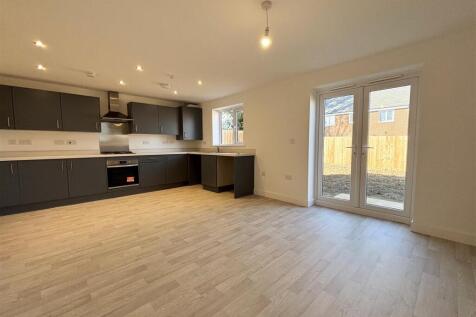 Kitchen / Dining / Family area