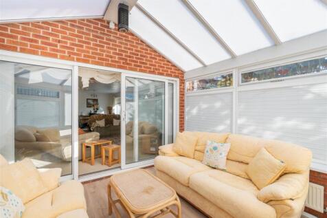 156 Station Road-13.jpg