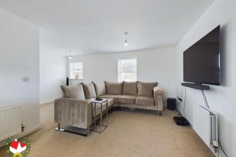 Laurel Drive, Brockworth, Gloucester photo 3