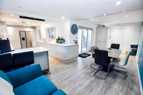 Dining Kitchen 2