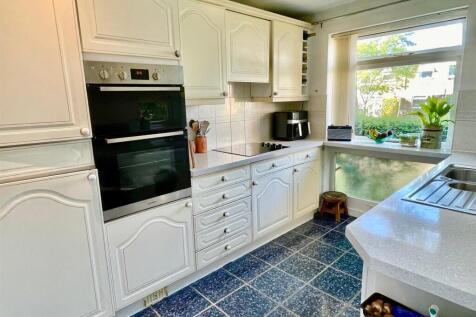 Kitchen 24Neth.jpg