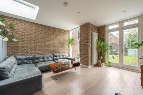 Elm Park Road, E17