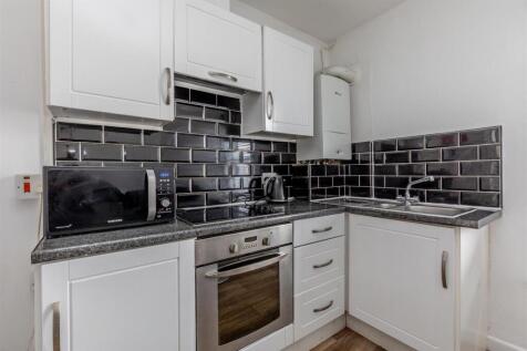 City Road, Bristol Kitchen 2.jpg