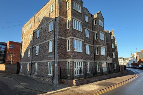 Spalding, PE11 - property photo