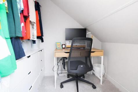 DESK AREA.JPG