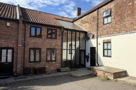 The Swan, Gayton Road photo 3