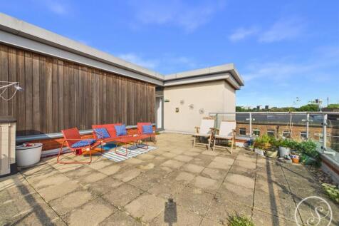 Communal Roof Terrace