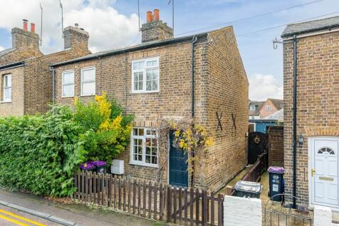 Hertford, SG14 - property photo