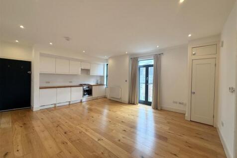 Kitchen New.jpg