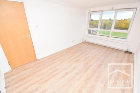 Henderson Court, Motherwell photo 3