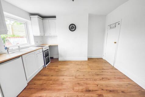 Nursery Road, Barnton, CW8 photo 3