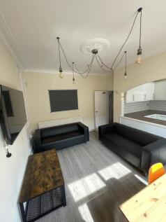 Garmoyle Road LET ONLY, Smithdown, Liverpool photo 3