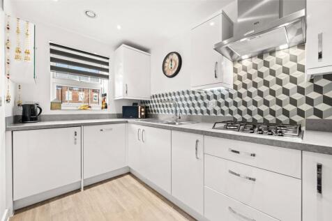 Oak Avenue, Wokingham, Berkshire, RG40 photo 5
