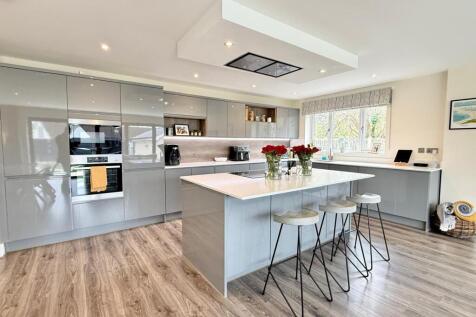 4 Bedroom Detached Bungalow