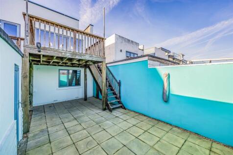 23 Sandy Beach Estate, Hayling Island-Small-Portic